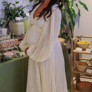 NWT Maternity Dress - L - Cream White Ruched Backless Long Sleeved Maxi Dress